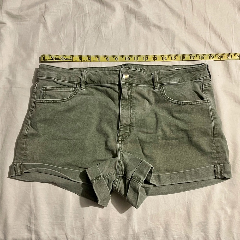 American Eagle Hi-rise Shorts